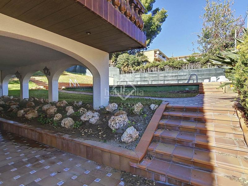 Foto 53e70a45-6d8d-4fc2-a460-f8aae4dc46d1. Rent chalet with heating pool in Mas Mel Calafell