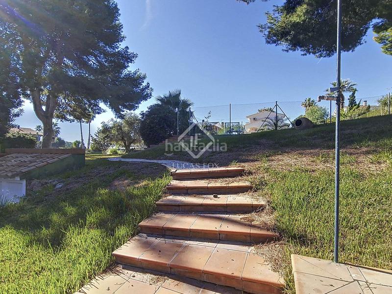 Foto dd8109a5-f132-4c4e-91f6-2ed3f6611680. Rent chalet with heating pool in Mas Mel Calafell