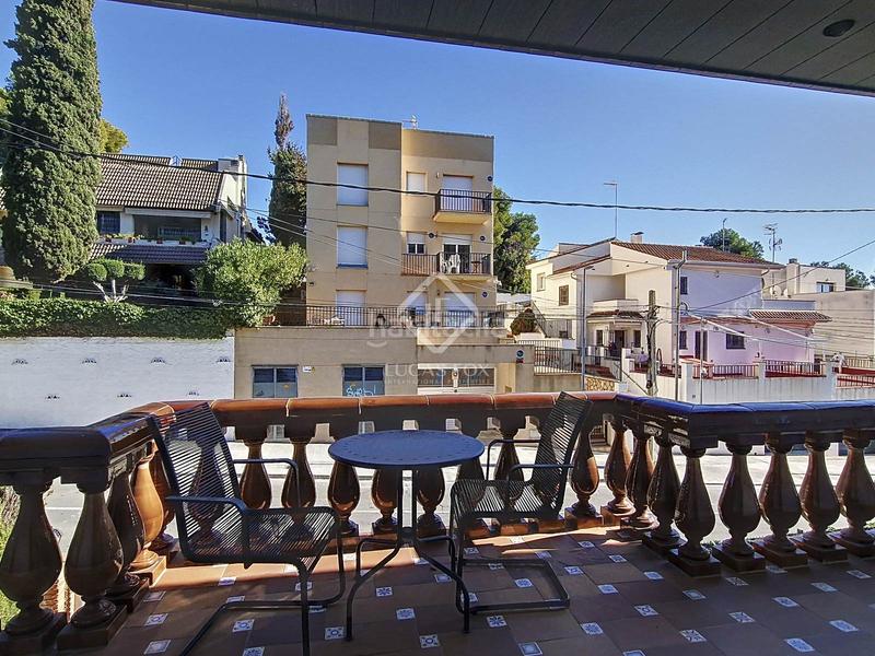 Foto ec338bc9-1d96-485a-a226-fddbc5073efb. Rent chalet with heating pool in Mas Mel Calafell