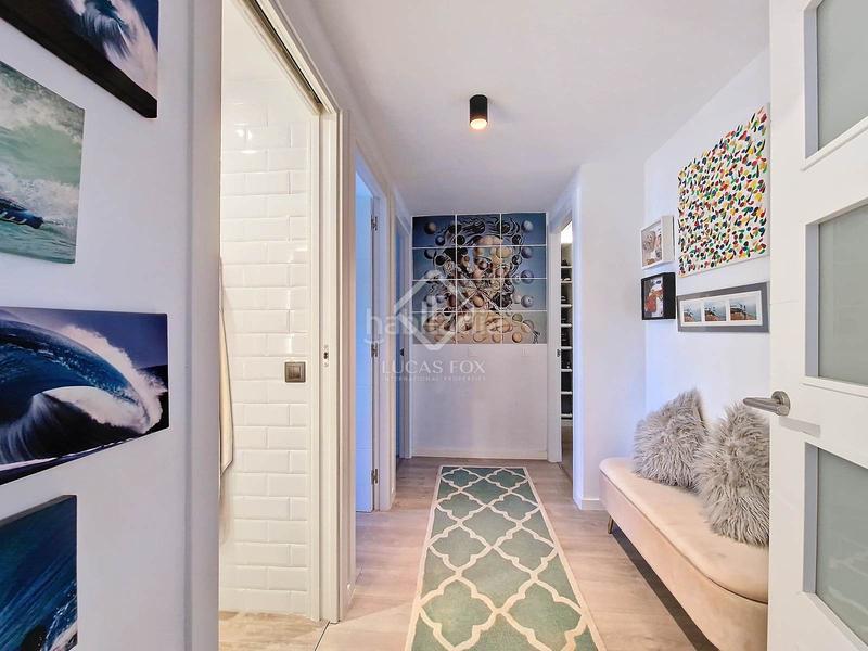 Foto 578dcc90-f230-4c4e-b3f3-dfe91a3627d0. Piso fantástico piso exterior con 4 dormitorios, plaza de aparcamiento y piscina comunitaria en venta en Vilanova i la Geltrú