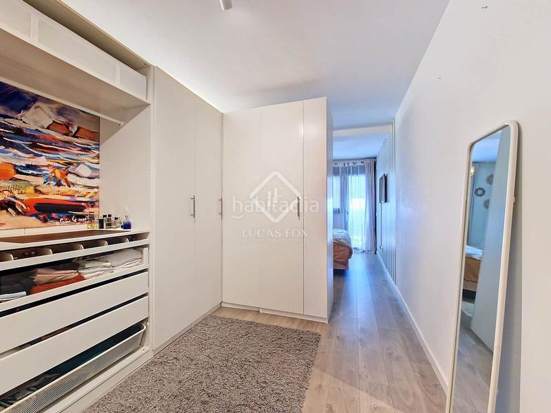 Foto 928754d9-3a97-44cf-8cef-3bebfed48e4a. Piso fantástico piso exterior con 4 dormitorios, plaza de aparcamiento y piscina comunitaria en venta en Vilanova i la Geltrú