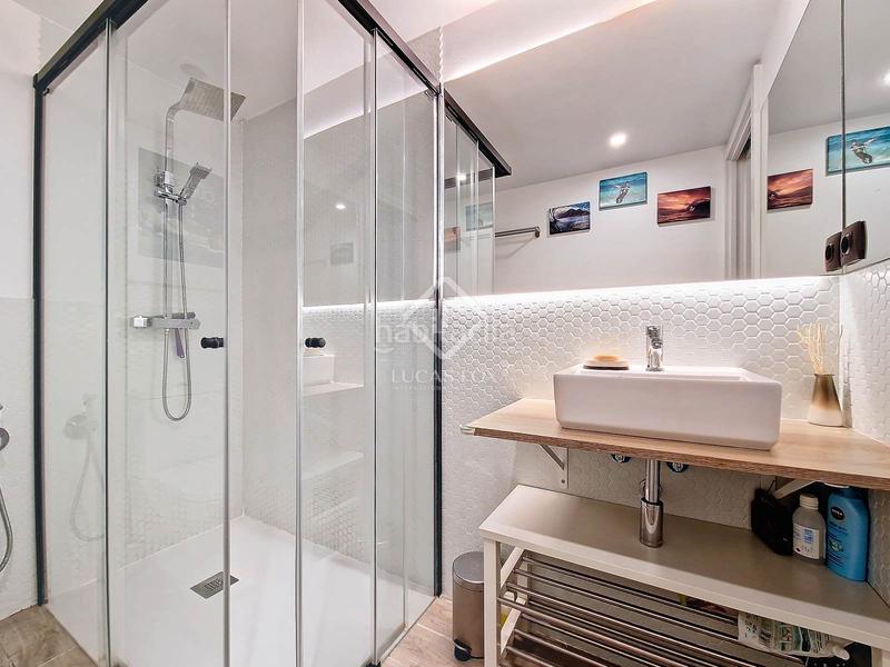 Foto cae0ff72-d080-4916-82c9-26bd7301ac74. Piso fantástico piso exterior con 4 dormitorios, plaza de aparcamiento y piscina comunitaria en venta en Vilanova i la Geltrú