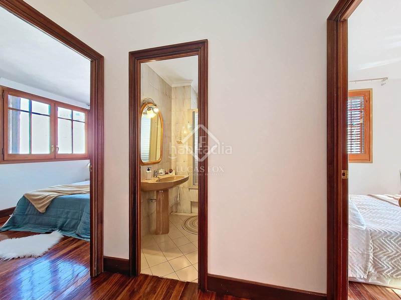 Foto 63195db1-e0d2-43d1-ac22-e837743b4eeb. Chalet espectacular casa independiente a cuatro vientos con vistas al mar en venta en Ribes Roges en Vilanova i la Geltrú