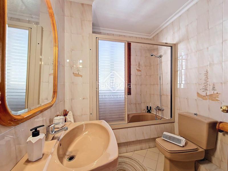 Foto 817cdf19-27de-4974-9aff-673234bd6048. Chalet espectacular casa independiente a cuatro vientos con vistas al mar en venta en Ribes Roges en Vilanova i la Geltrú