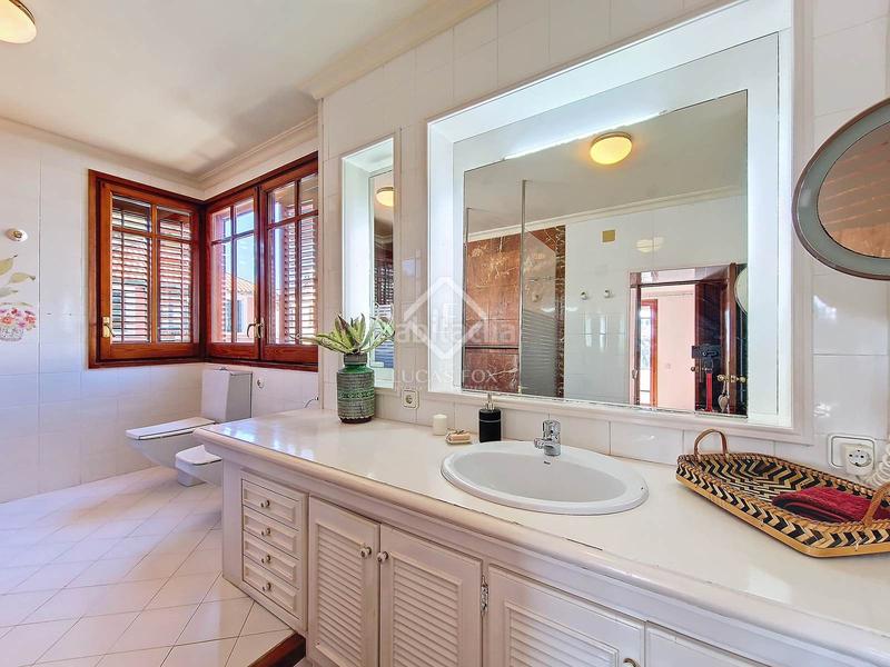 Foto 96ca7e91-cd70-4eb5-9822-2232842ffaaa. Chalet espectacular casa independiente a cuatro vientos con vistas al mar en venta en Ribes Roges en Vilanova i la Geltrú