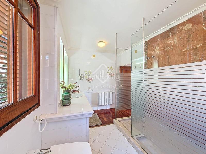 Foto f9576cb2-38c4-439e-93e0-146243d03ad5. Chalet espectacular casa independiente a cuatro vientos con vistas al mar en venta en Ribes Roges en Vilanova i la Geltrú