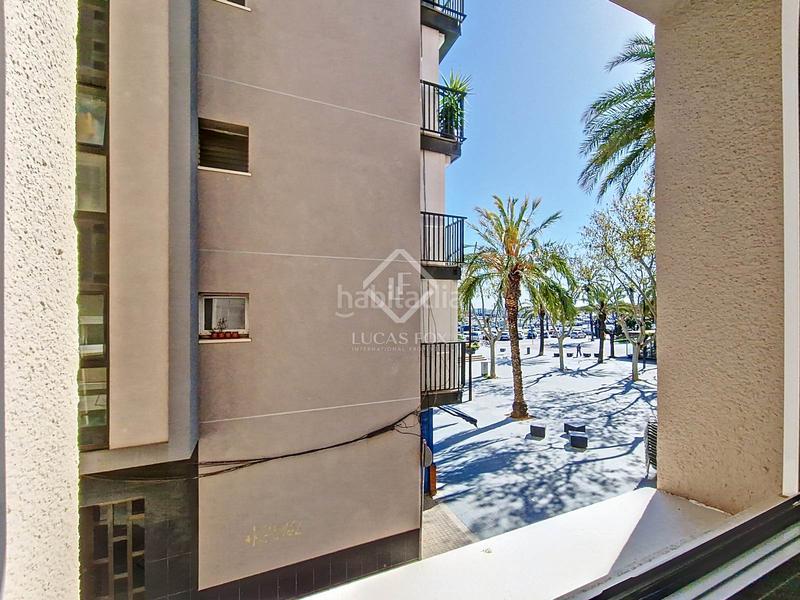Foto 8a527abb-f3b5-4c97-807d-bae4317bfb48. Piso fantástico piso esquinero muy luminoso y con vistas al puerto deportivo en venta en vilanova en Vilanova i la Geltrú