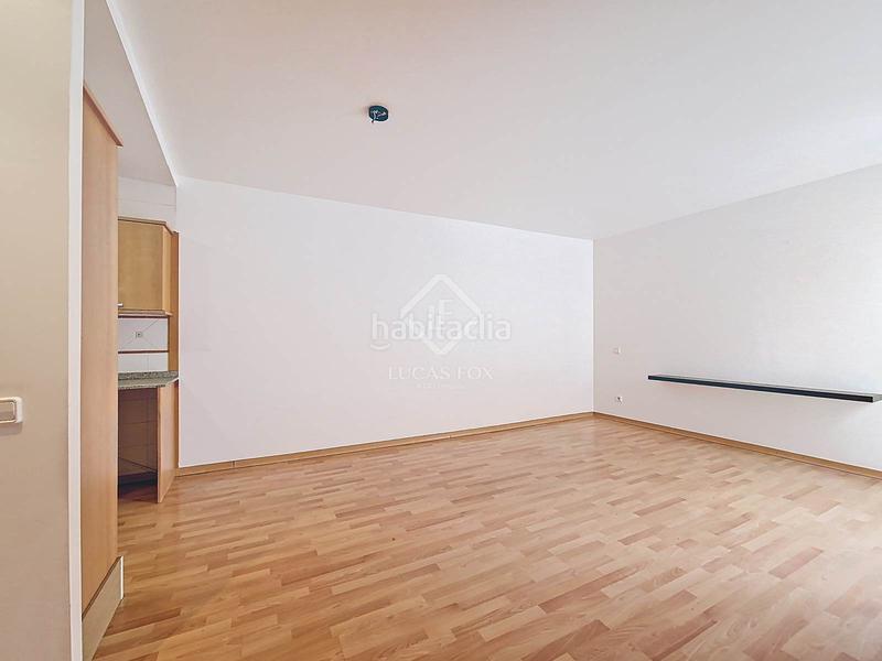 Foto 533e2d4e-d47c-465f-9a64-23a5fb72c74c. Piso  dúplex con encanto en venta en el casco antiguo en Vilanova i la Geltrú