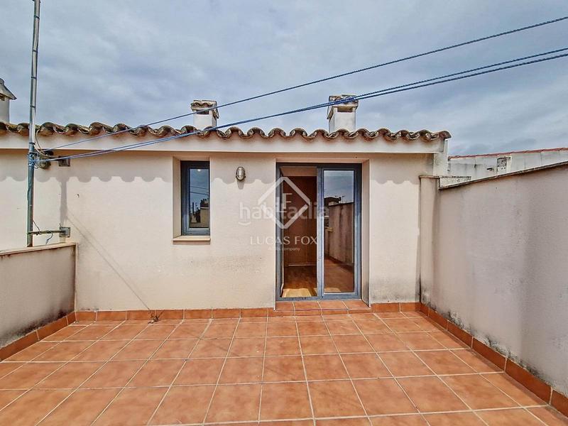 Foto 89b9ac6f-847b-40a9-8b54-169c844359e3. Piso  dúplex con encanto en venta en el casco antiguo en Vilanova i la Geltrú