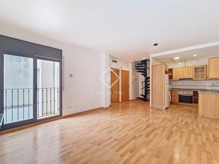 Pis a Centrevila. Piso dúplex con encanto en venta en el casco antiguo de vilanova