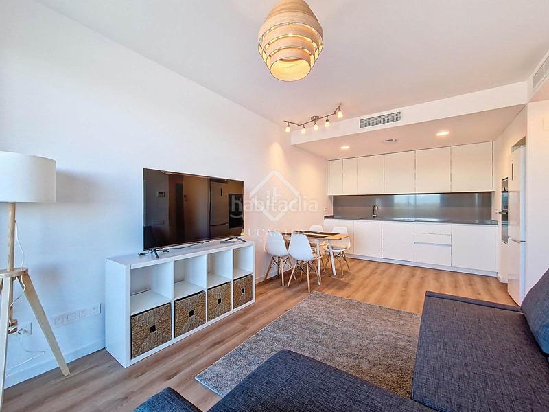 Foto d5d5abf3-7255-4aa3-855b-44141fb65d09. Alquiler ático piso en alquiler en eixample de mar, en Vilanova i la Geltrú