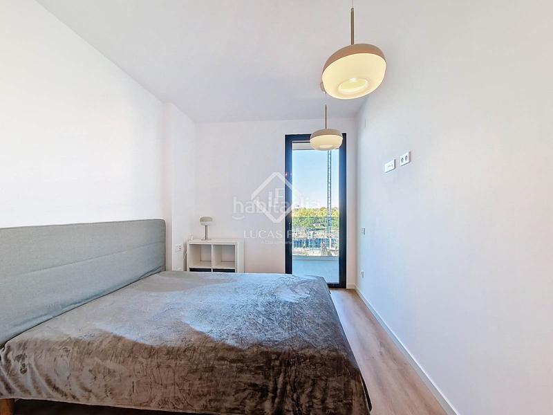 Foto 448fc09b-526f-4c3e-b4d3-949c891240d4. Rent flat with heating parking pool in Barri de Mar Vilanova i la Geltrú
