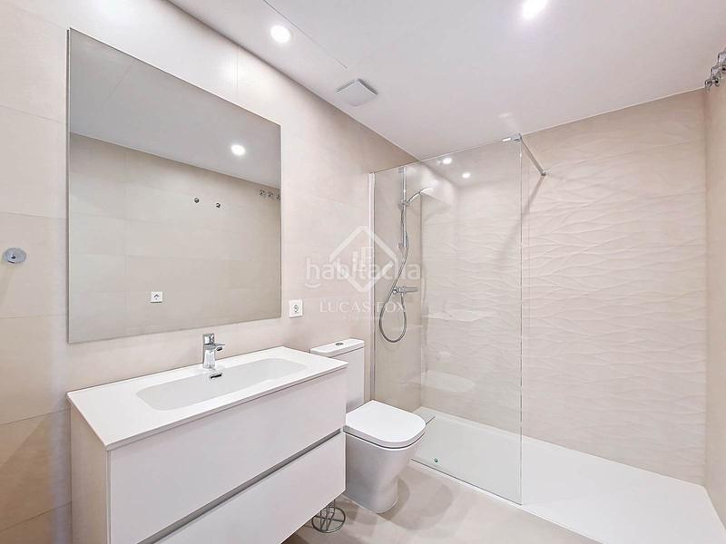 Foto 70d10104-2ca8-4416-8c96-05dae0848d0a. Rent flat with heating parking pool in Barri de Mar Vilanova i la Geltrú