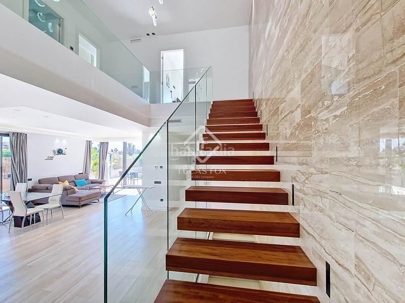 Foto 4f611c17-998f-4068-9060-5db13ddfe039. Chalet casa de diseño con grandes calidades en venta en la carrelada, en una de las mejores zonas de la ciudad en Vilanova i la Geltrú