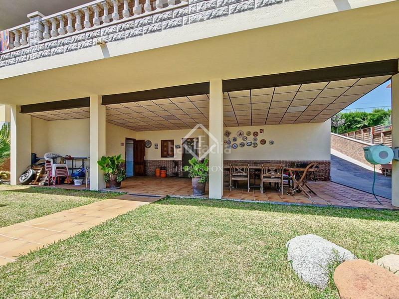 Foto 7e61f300-b1b7-409c-9221-88af09834ca5. Chalet espectacular casa independiente con jardín y piscina en una de las mejores zonas residenciales en Cunit
