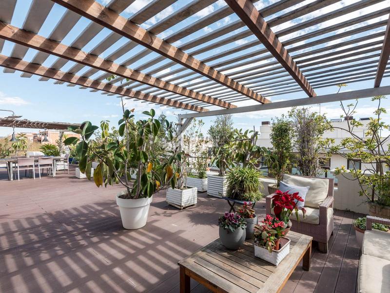 Foto 5ef5e838-be97-4f63-8572-58b9aa9a30c1. Piso magnífico ático dúplex con 112 m de terraza en venta en el centro de vilanova en Vilanova i la Geltrú