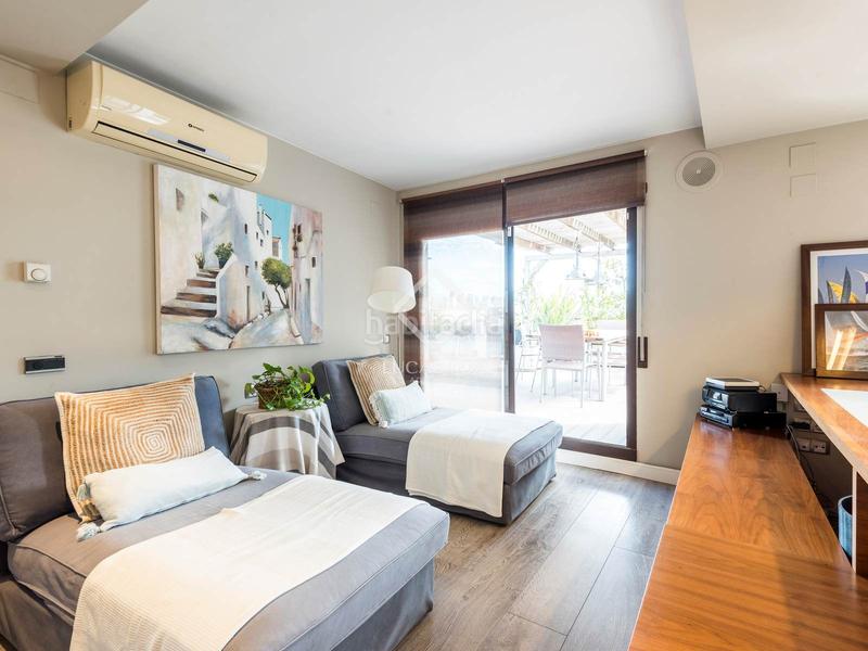 Foto 69aaf9c6-9661-46f3-8d80-83cb4bc9e752. Piso magnífico ático dúplex con 112 m de terraza en venta en el centro de vilanova en Vilanova i la Geltrú