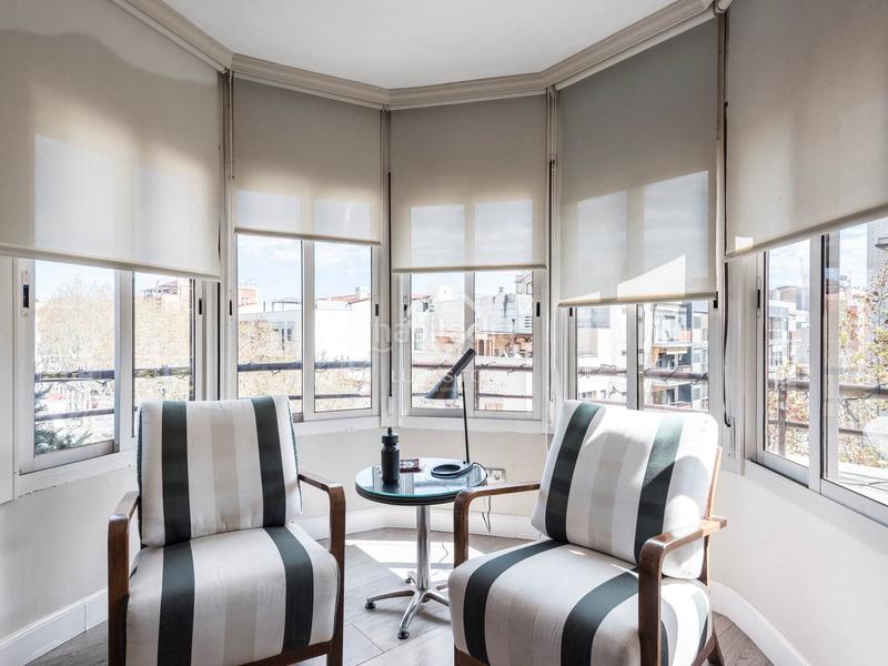Foto 9c87641b-9f38-4fd7-8535-df7c96b1e99e. Piso magnífico ático dúplex con 112 m de terraza en venta en el centro de vilanova en Vilanova i la Geltrú