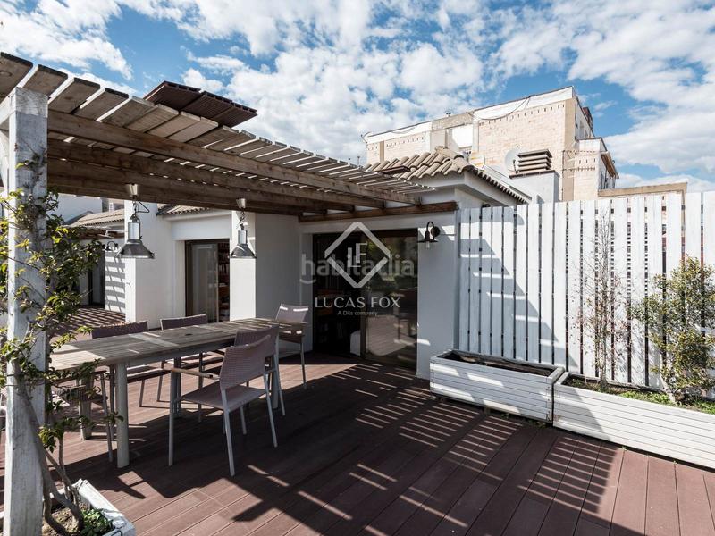 Foto bcedbbaf-6bee-4182-8fab-d838a36fad78. Piso magnífico ático dúplex con 112 m de terraza en venta en el centro de vilanova en Vilanova i la Geltrú