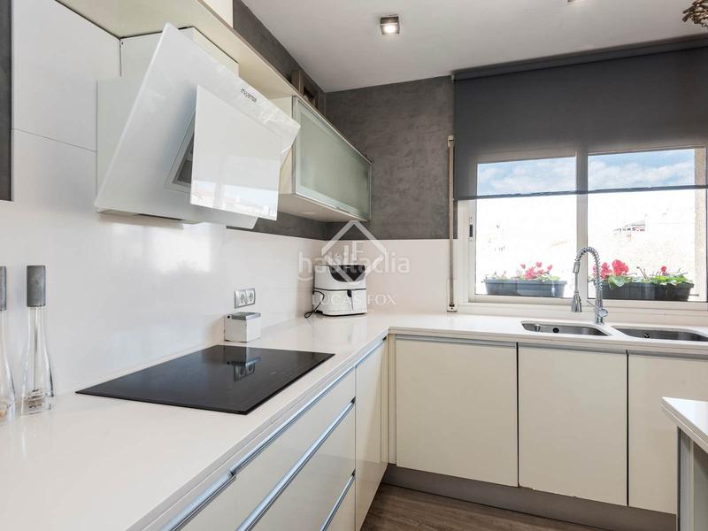 Foto c24fccd4-e1b4-47be-96b4-b4952636cd1b. Piso magnífico ático dúplex con 112 m de terraza en venta en el centro de vilanova en Vilanova i la Geltrú