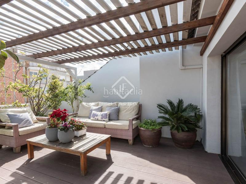 Foto ce90dd17-260d-4028-9ae0-397ee78fdf47. Piso magnífico ático dúplex con 112 m de terraza en venta en el centro de vilanova en Vilanova i la Geltrú