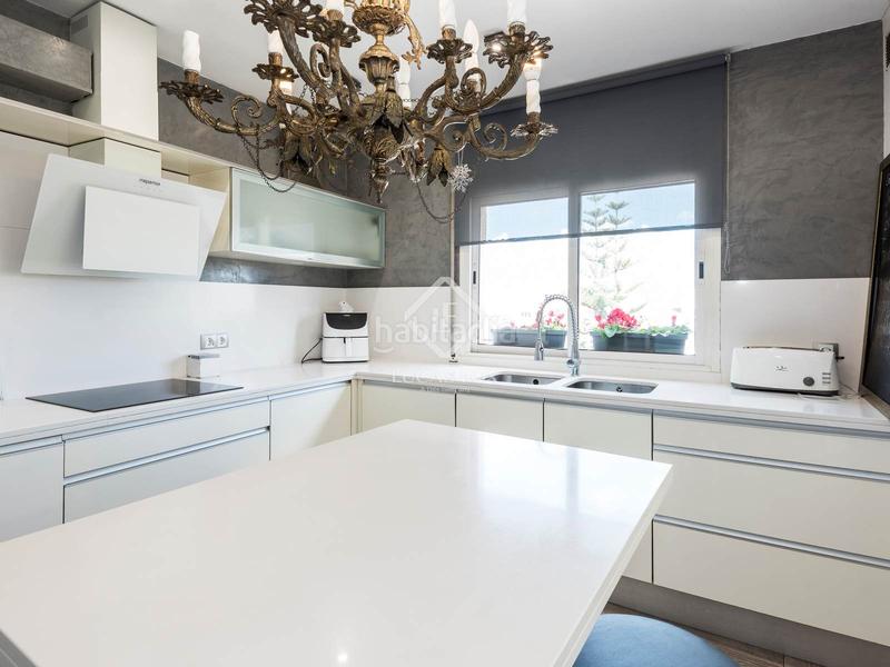 Foto d26495ab-f110-4b1e-995d-a895e109e11b. Piso magnífico ático dúplex con 112 m de terraza en venta en el centro de vilanova en Vilanova i la Geltrú
