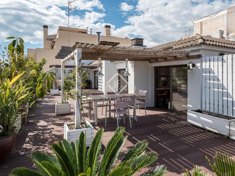 Foto f8b3be48-6df6-4521-a05c-ba1d22ba7c21. Piso magnífico ático dúplex con 112 m de terraza en venta en el centro de vilanova en Vilanova i la Geltrú