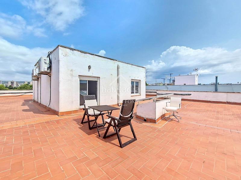 Foto be6760f8-e6c4-445d-8c04-b8d5daccff5e. Piso encantador ático en Ribes Roges a pocos metros de la playa en Vilanova i la Geltrú