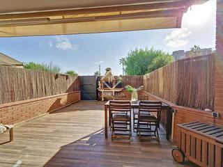 Appartement à Les Salines-Pla de Sant Pere. Precioso piso en planta baja con terraza de 40 m, zona comunitar