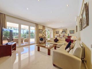 Chalet in L´Aragai. Casa  villa en excelentes condiciones de 5 dormitorios con 1,200