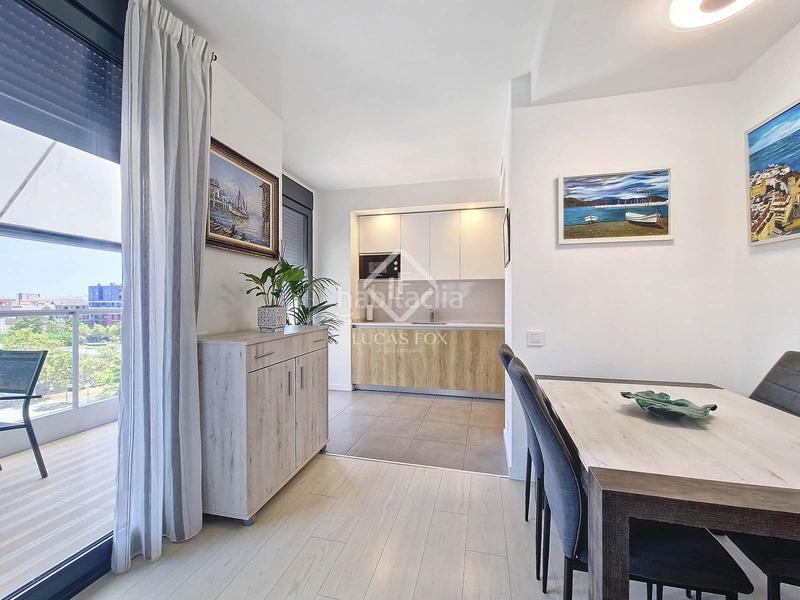 Foto c5a678a1-05c7-44d7-afa7-992939345609. Rent flat with heating parking in Barri de Mar Vilanova i la Geltrú