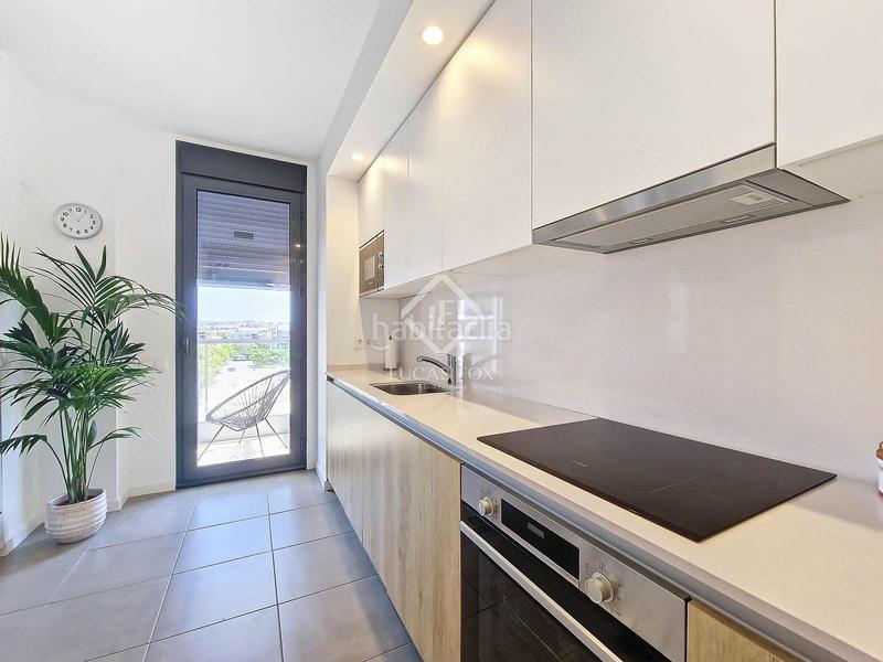 Foto db659096-f73c-4357-9c1a-2807e025bfde. Rent flat with heating parking in Barri de Mar Vilanova i la Geltrú