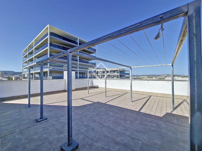 Foto f437c1ed-69f5-4075-99d2-7b3f2da40ffc. Rent flat with heating parking in Barri de Mar Vilanova i la Geltrú