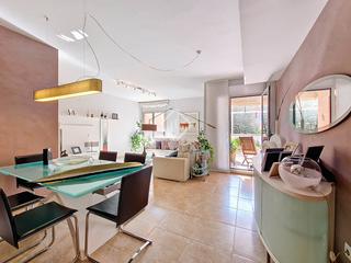 Etagenwohnung in Les Salines-Pla de Sant Pere. Exclusiva planta baja con 4 dormitorios y terraza de 80m amplitu