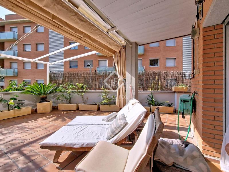 Foto 60c15180-6171-4fcd-bddf-1a3ccfa89780. Piso exclusiva planta baja con 4 dormitorios y terraza de 80m amplitud, luz y confort junto al mar en Cubelles