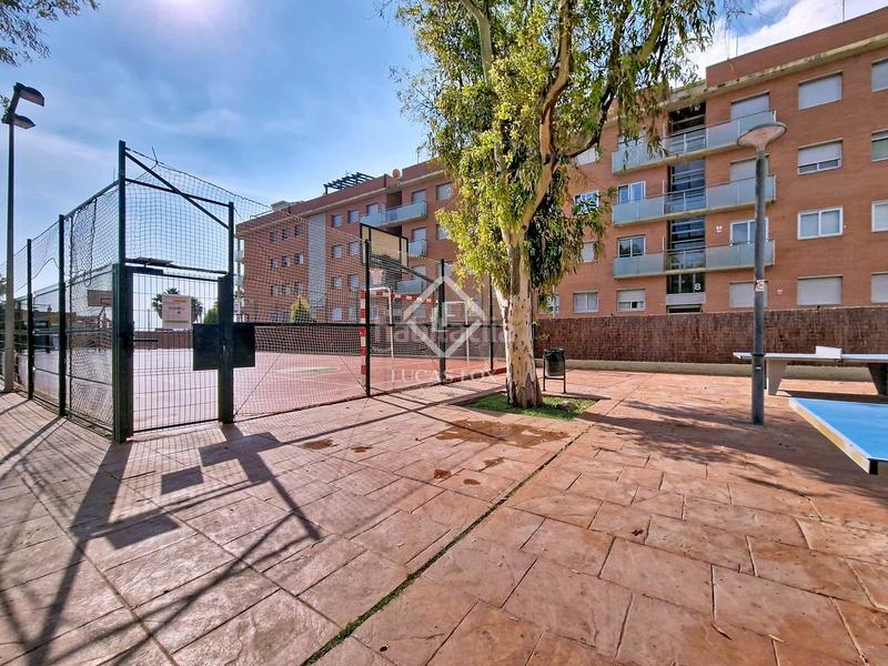 Foto 6a0747ab-db10-4117-8057-e4b96a603791. Piso exclusiva planta baja con 4 dormitorios y terraza de 80m amplitud, luz y confort junto al mar en Cubelles
