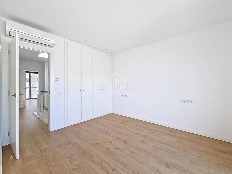 Foto 3bade404-ef05-4c7b-9d4c-81a4942f01b3. Rent chalet with heating parking in Centrevila Vilanova i la Geltrú