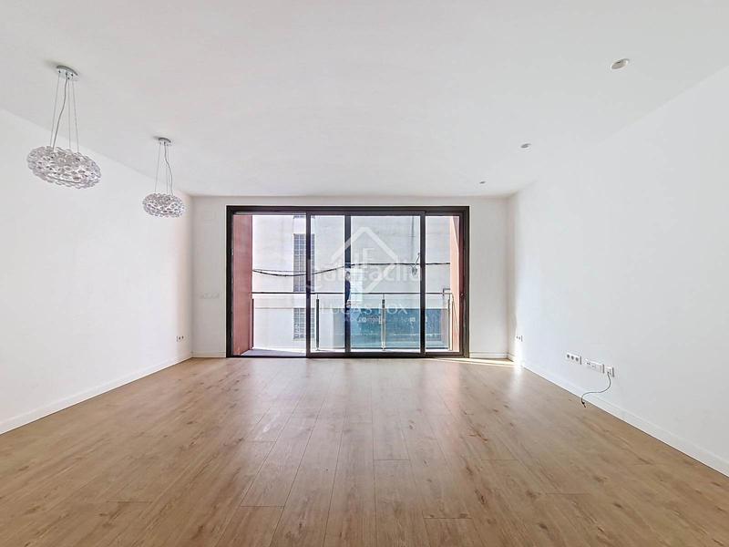 Foto 6d9b03ae-74ff-4c28-813a-b2fc01e540e3. Rent chalet with heating parking in Centrevila Vilanova i la Geltrú