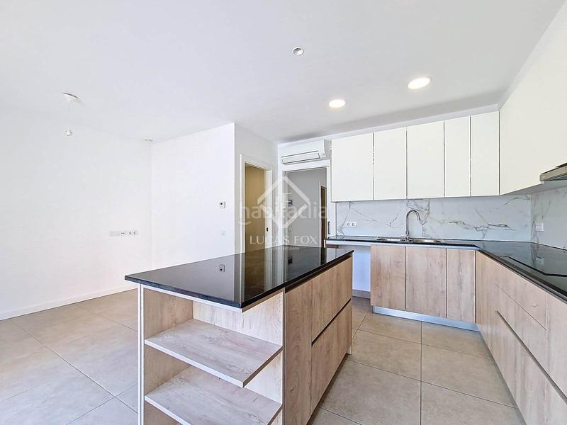 Foto b16e2150-e3f3-4dfe-a6c4-a25b00bfa353. Rent chalet with heating parking in Centrevila Vilanova i la Geltrú