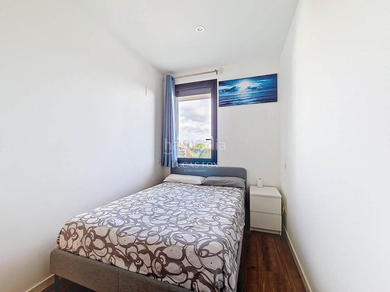 Foto 45b8f3af-5e83-4c80-ba4f-38b14db267c3. Lloguer pis amb calefacció aparcament piscina a Barri de Mar Vilanova i la Geltrú