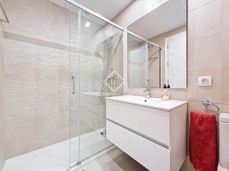 Foto b63fc736-61f0-4e33-9ed8-09e589c730c6. Rent flat with heating parking pool in Barri de Mar Vilanova i la Geltrú