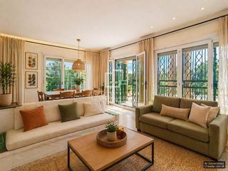 Xalet a Bellamar. Casa esquinera independiente con dos viviendas en venta en mas m