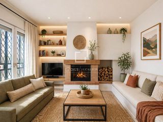 Xalet a Bellamar. Casa esquinera independiente con dos viviendas en venta en mas m