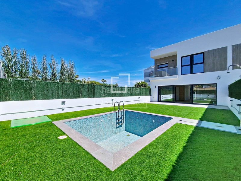 Foto 795a9436-3d6e-4408-beb6-da4fa77ba5de. Xalet amb calefacció aparcament piscina a Cunit residencial Cunit