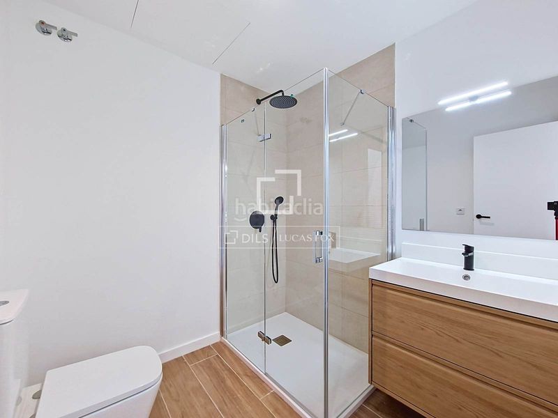 Foto e03e8ec5-af4d-4e58-8162-3d61cee15b5e. Xalet amb calefacció aparcament piscina a Cunit residencial Cunit