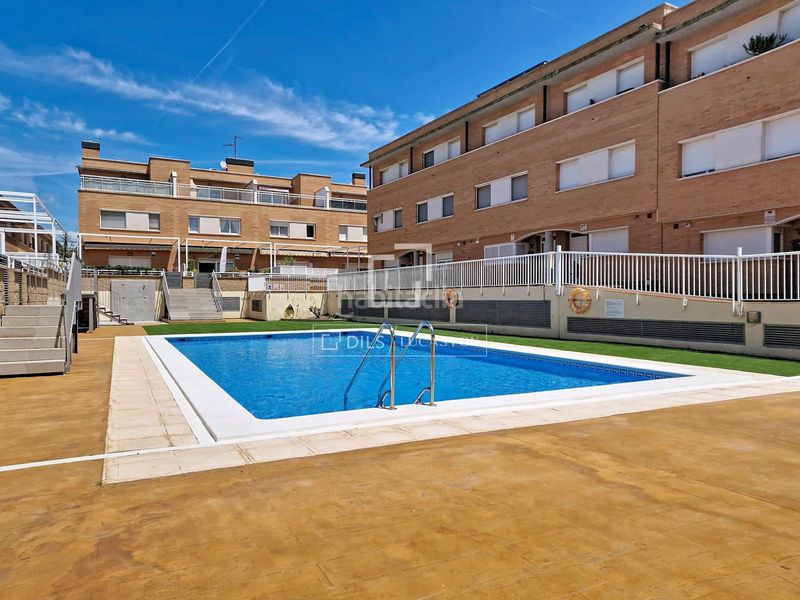 Foto a9d93993-95b1-407f-bdbc-1e9b32c07b90. Xalet amb calefacció aparcament piscina a Les Salines-Pla de Sant Pere Cubelles