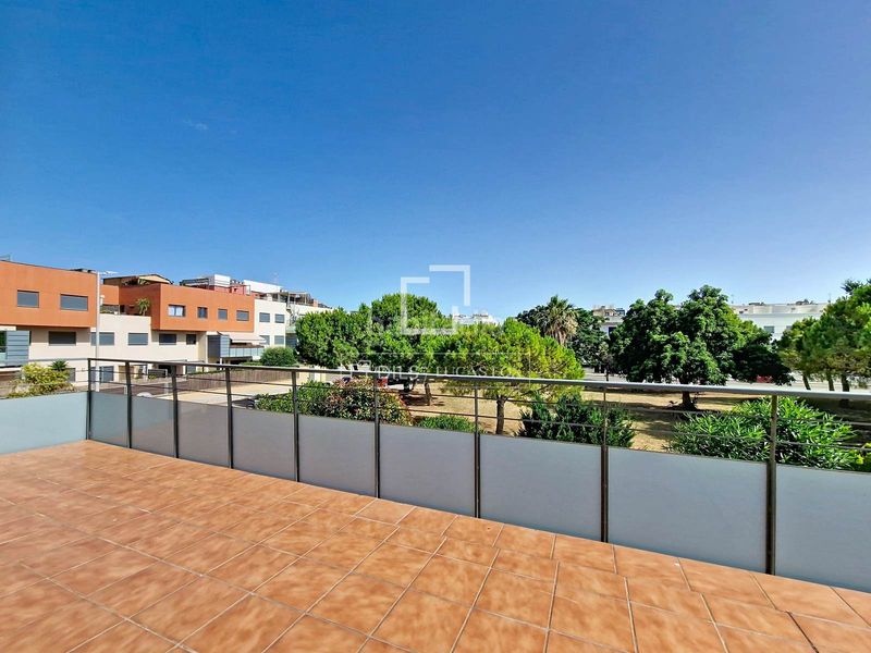 Foto 78f3a6fa-7f00-476e-bd33-5495a4e1b5c4. Pis amb calefacció aparcament piscina a Les Salines-Pla de Sant Pere Cubelles