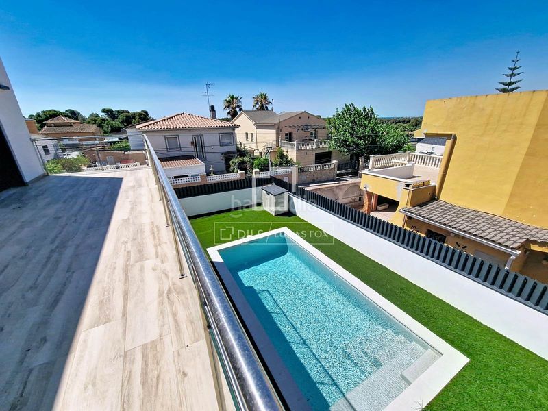 Foto 12652b96-aa14-4d2f-b6bd-8e69c9b704fc. Xalet amb calefacció piscina a La Franquesa-Oasis Park Vendrell (El)
