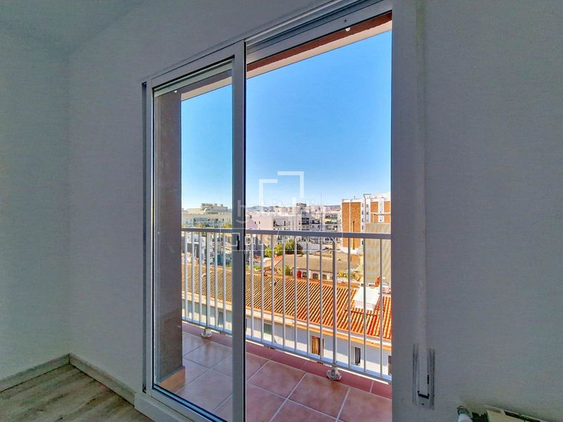 Foto 10a0407e-833f-4657-9d11-ab4dba9a364e. Ático magnífico ático reformado con terraza y vistas al mar en Barri de Mar, vilanova en Vilanova i la Geltrú