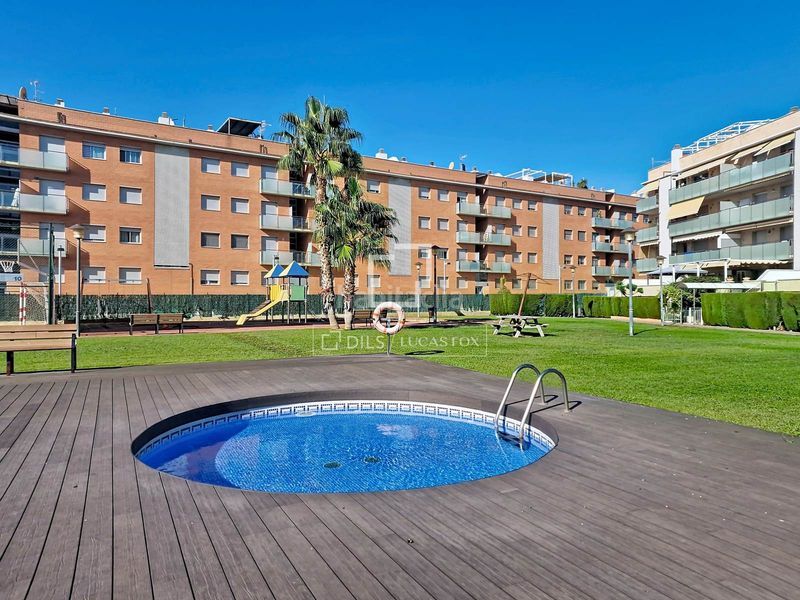 Foto 37aa888f-0f51-45c1-a8d1-1d7d08b5ff46. Pis amb calefacció aparcament piscina a Les Salines-Pla de Sant Pere Cubelles
